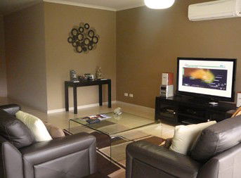 MG Delux Apartment - Accommodation Bookings 1