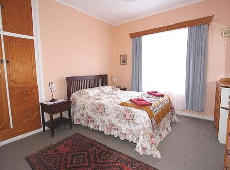The Pines Holiday Home - Accommodation Bookings 3