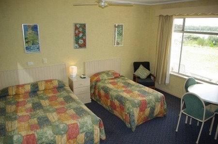 Lake View Apartments - Accommodation Bookings 2