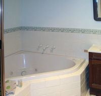 McLaren Ridge 1 - McLaren Ridge Log Cabins - Accommodation Bookings