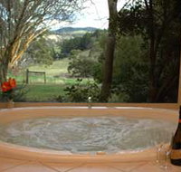 Adelaide Hills Country Cottages - The Nest - Accommodation Bookings