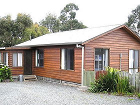 Eggs And Bacon Bay TAS Accommodation Bookings