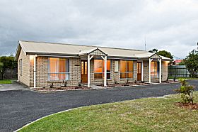 Leisureville Holiday Villas - Accommodation Bookings 0