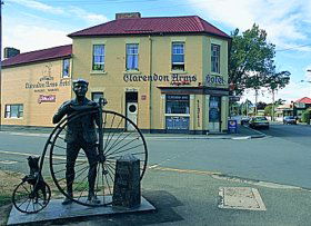 Clarendon Arms Hotel - Accommodation Bookings 0