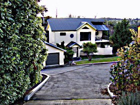Blackstone Heights TAS Accommodation Bookings