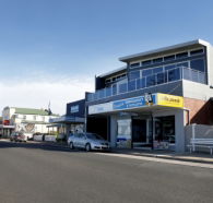 Penguin Waterfront Escape - Accommodation Bookings