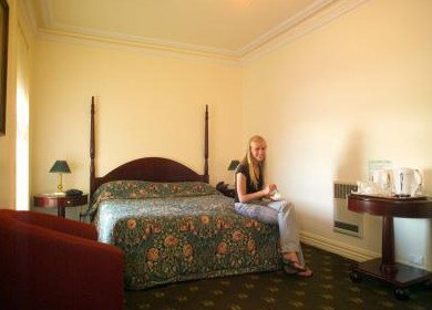 Lucas Hotel - Accommodation Bookings 1