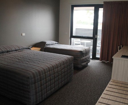 Foreshore Tavern - Accommodation Bookings 2