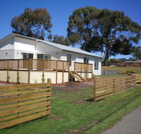Waterside Accommodation - Accommodation Bookings