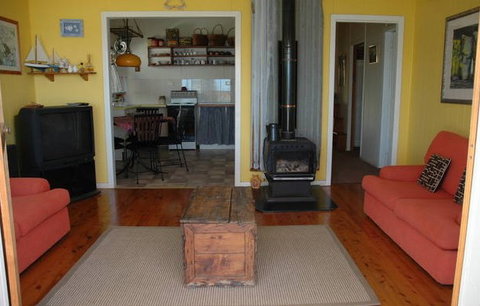 A Lake House At Burrill Lake - Accommodation Bookings 1