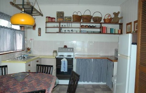 A Lake House At Burrill Lake - Accommodation Bookings 4