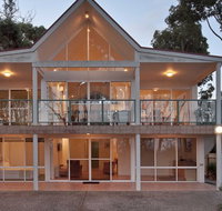 Lochani on the Bay - Accommodation Bookings