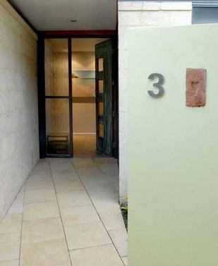 By The Beach B And B Holiday Apartments - Accommodation Bookings 0