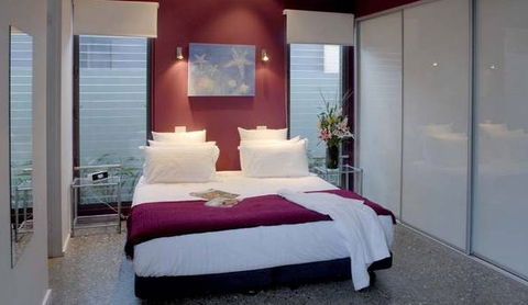 By The Beach B And B Holiday Apartments - Accommodation Bookings 2