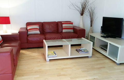 Bayswater Beach House - Accommodation Bookings 10
