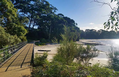 Bayswater Beach House - Accommodation Bookings 12