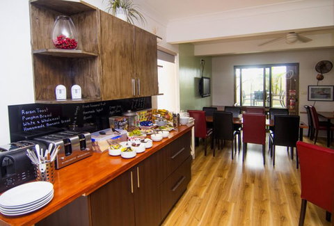 Crescent Motel - Accommodation Bookings 5