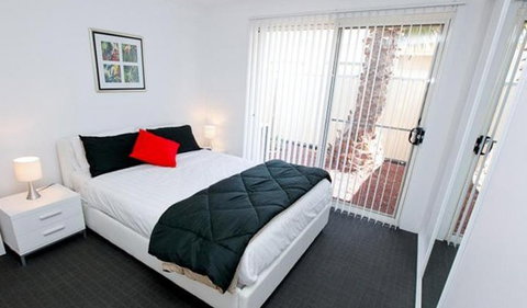 112 Olive Holiday Corporate Apartments - Accommodation Bookings 3