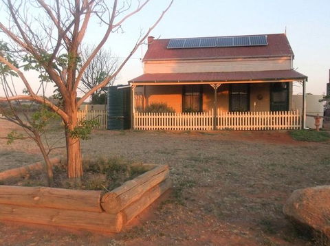 Gum Paddock Country Cottage - Accommodation Bookings 5