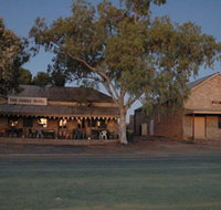Tooles Family Hotel - Accommodation Bookings