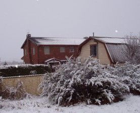 Castanian - Accommodation Bookings 2
