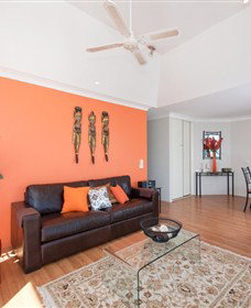 Magnus Street Treetops - Accommodation Bookings 3