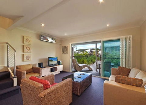 Pacific Blue Townhouse 358 - Accommodation Bookings 3