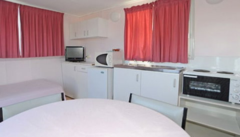 Aukaka Caravan Park - Accommodation Bookings 0