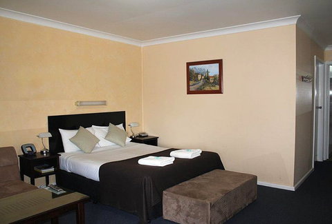 Taree Highway Motor Inn - Accommodation Bookings 1