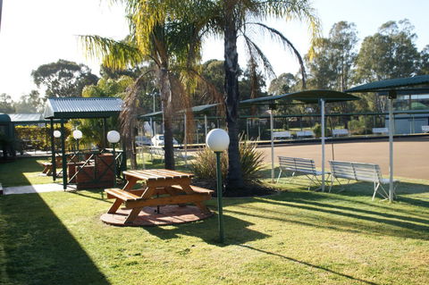 Deniliquin Country Club Motor Inn - Accommodation Bookings 3