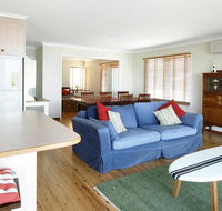 90 Oceans Edge - Accommodation Bookings