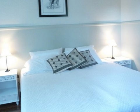 A Room With A View- Gloucester - Accommodation Bookings 1
