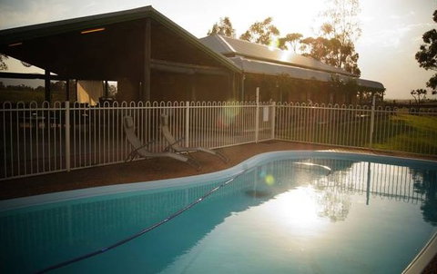 Blackthorn Hill Retreat - Accommodation Bookings 3