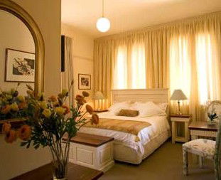 Amazing Country Escapes - Five Frogs - Accommodation Bookings 5