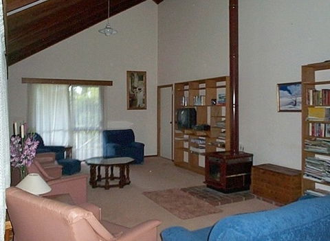 Cloudlands - Holiday Home - Accommodation Bookings 4
