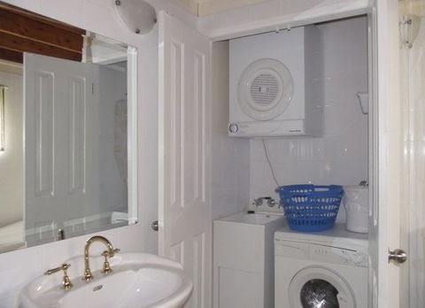 Cosy Cottage - Holiday Home - Accommodation Bookings 1