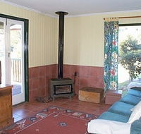 Pademelon Lodge - Holiday Home - Accommodation Bookings