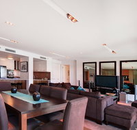 Reflection on the Sea - Accommodation Bookings