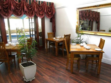 Inn The Tuarts Guest Lodge - Accommodation Bookings 2