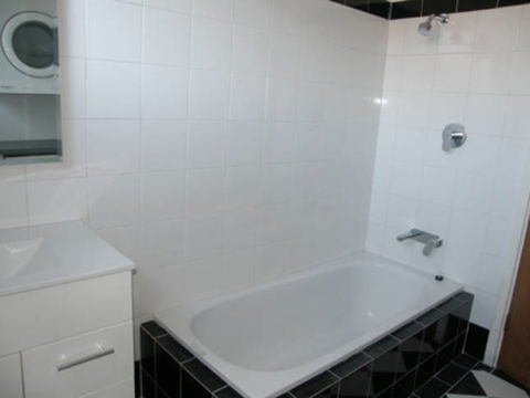 Adair Apartment - Accommodation Bookings 7