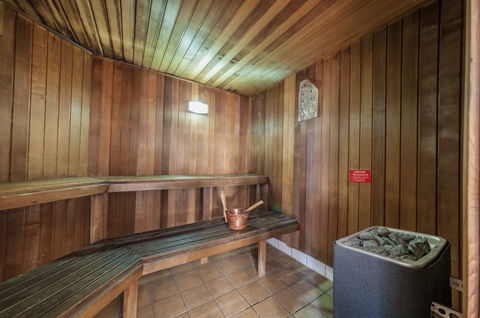 West End Central Apartments - Accommodation Bookings 2