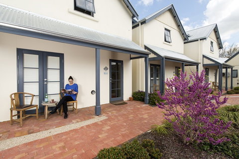 The Haus Studio Apartments - Accommodation Bookings 1