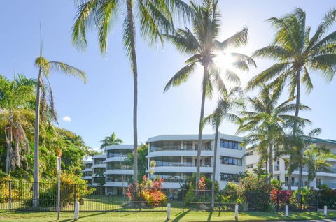 Roydon Beachfront Holiday Apartments - Accommodation Bookings 5