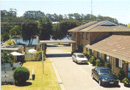 Hybiscus Lodge Motel  Holiday Apartments