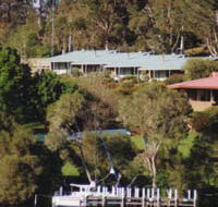 Gipsy Point Luxury Lakeside Apartments - Accommodation Bookings