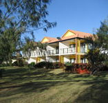 Coral Cove Resort  Golf Club - Accommodation Bookings