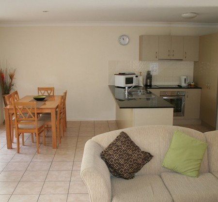 Pacific Sun Gold Coast Holiday Townhouse - Accommodation Bookings 2