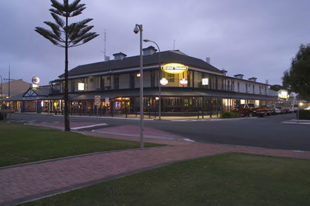 Grand Tasman Hotel - Accommodation Bookings 0