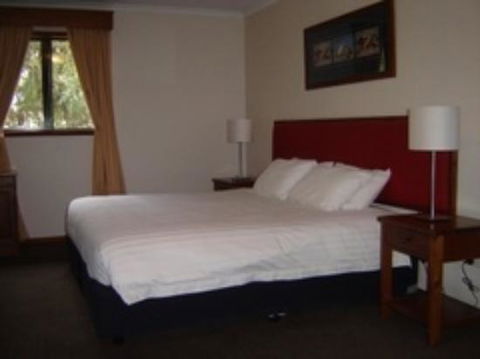 The Island Resort Motel - Accommodation Bookings 2