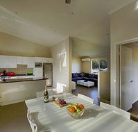 Middle Rock Holiday Resort - Accommodation Bookings